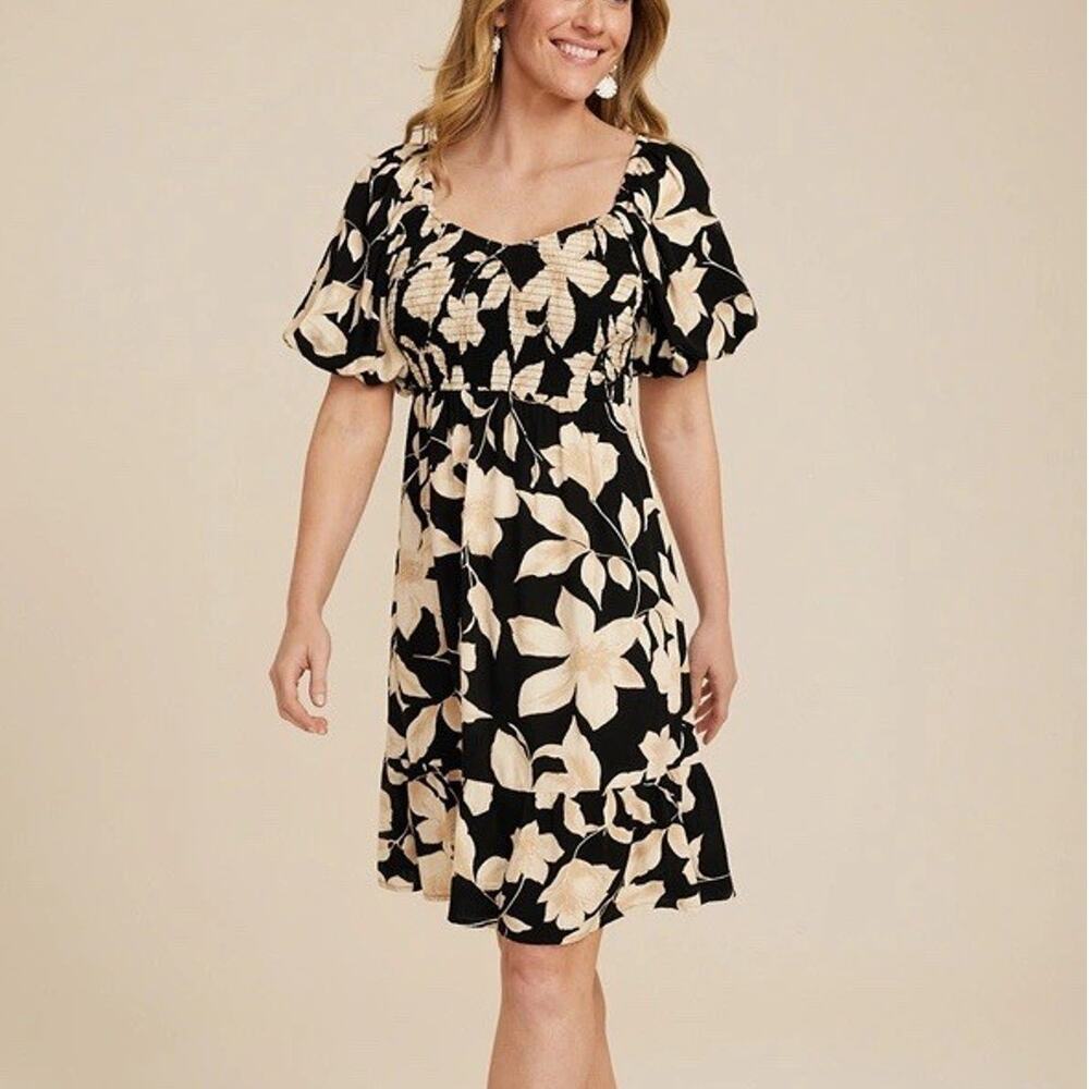 Maurice’s Floral Sweetheart Bubble Short Sleeve Mini Dress Medium NWT Cottage